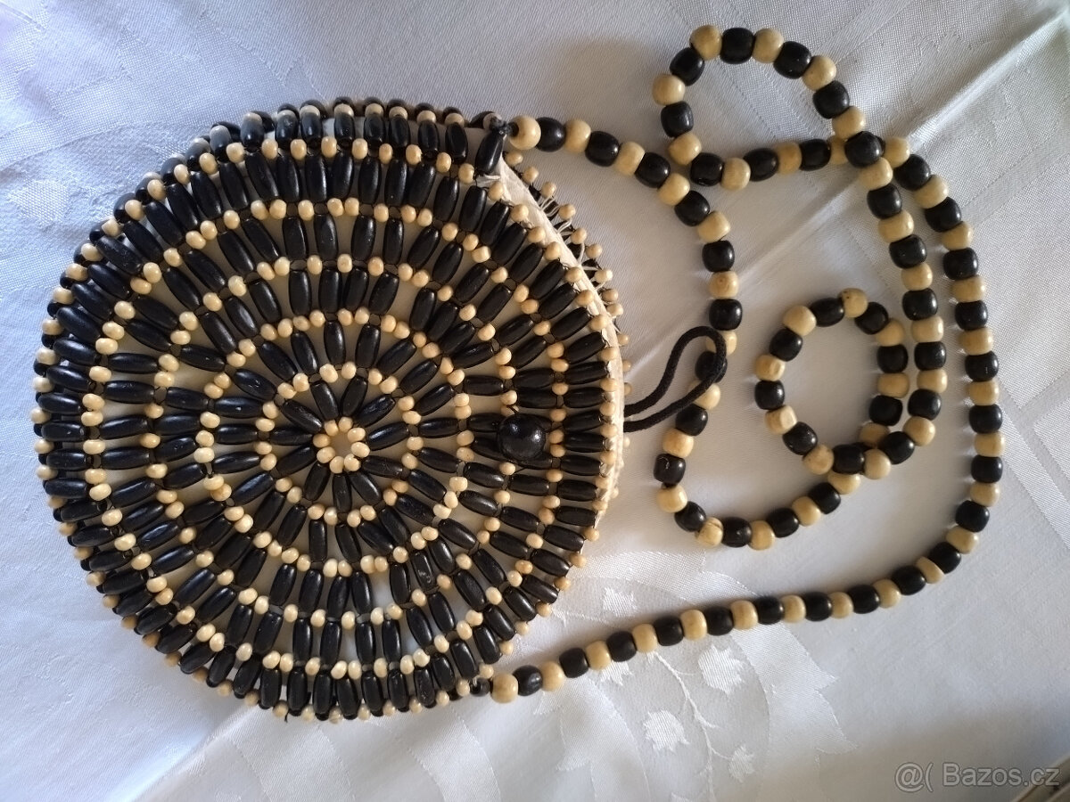 dřevěná černobéžová kabelka Pieces
