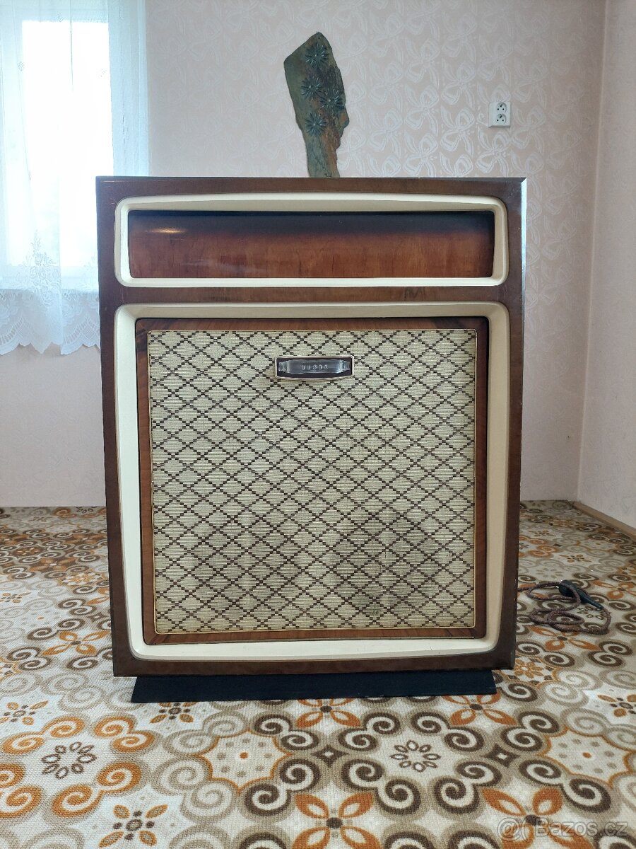 Starožitné rádio - Tesla 1106A "Maestro II"
