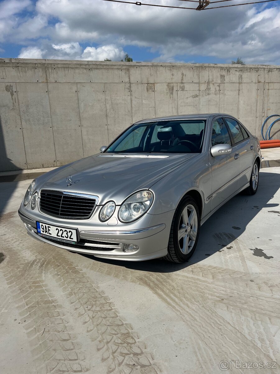Prodám Mercedes-Benz E240 V6