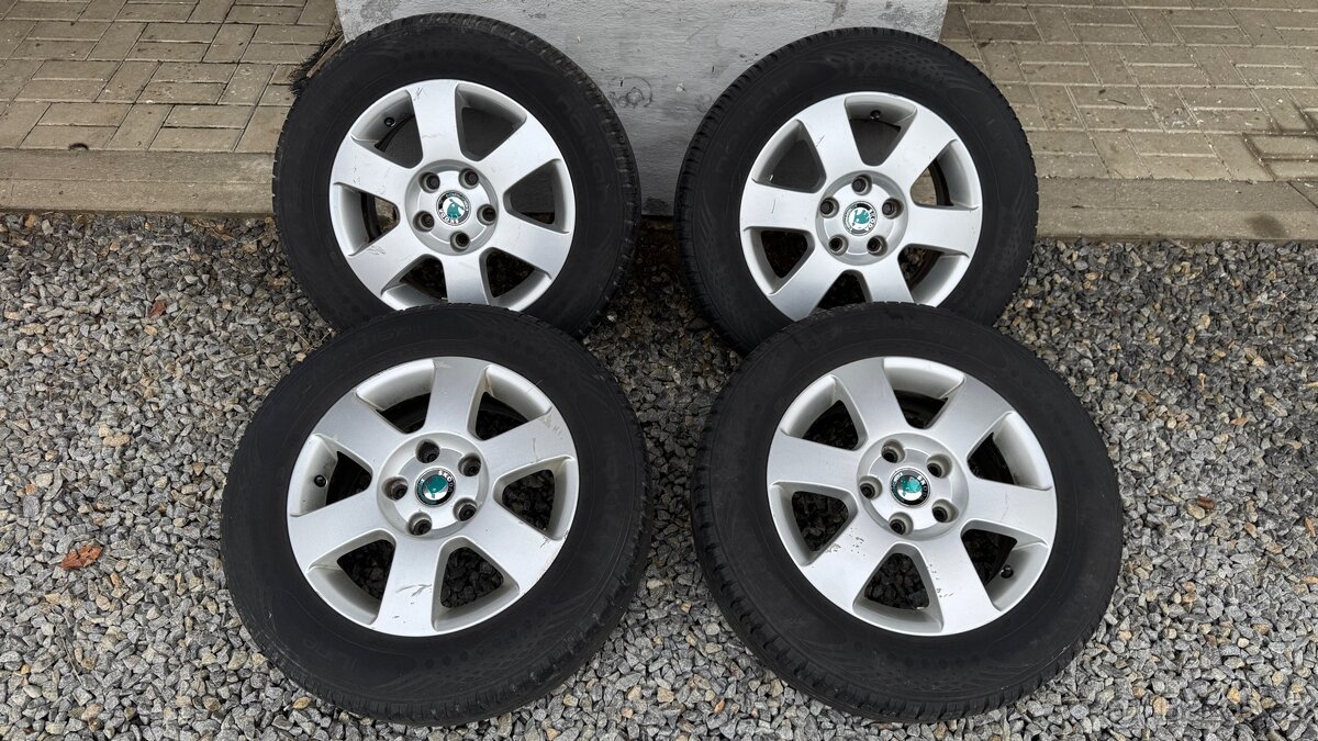 Prodám letní sadu 195/65 R15 6Jx15 ET47