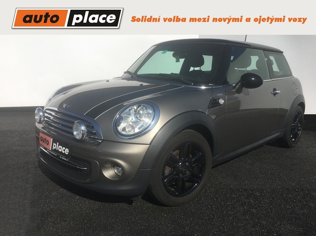 MINI Cooper R56 1.6i 90kW - REZERVACE