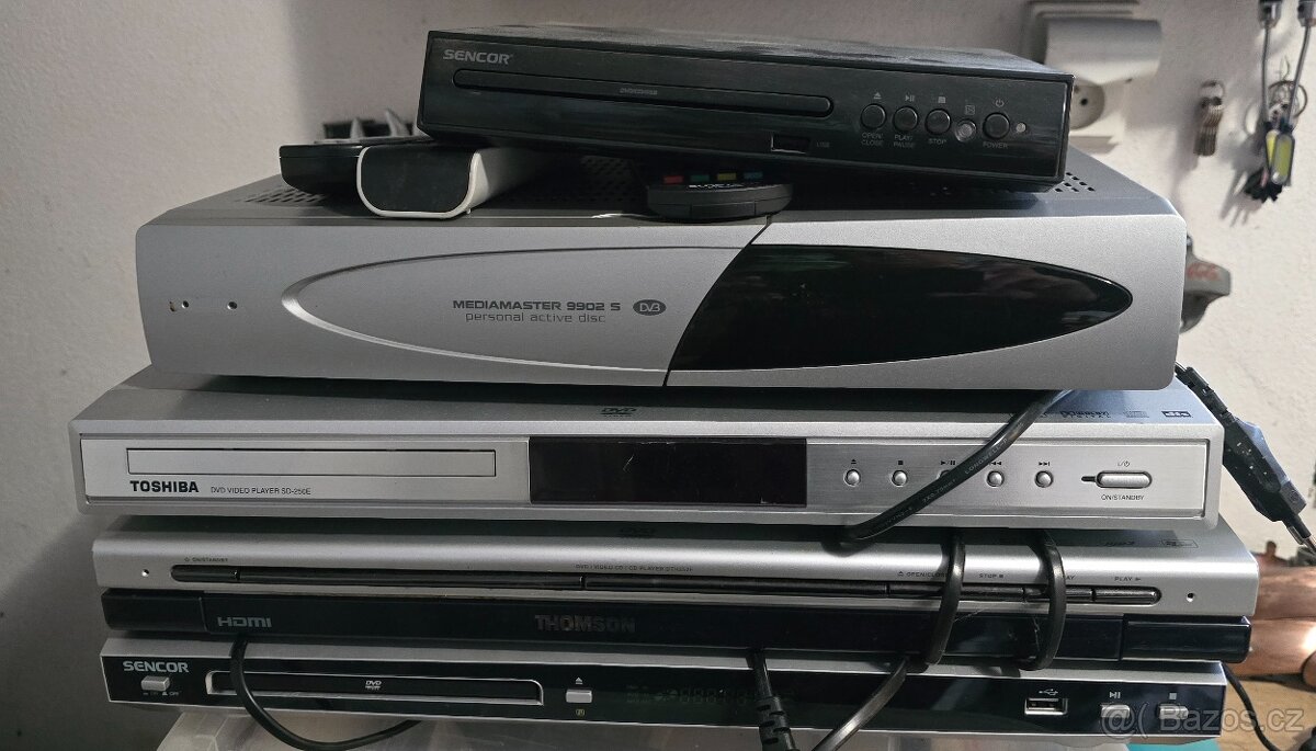 DVD přehrávače + satelitní receiver