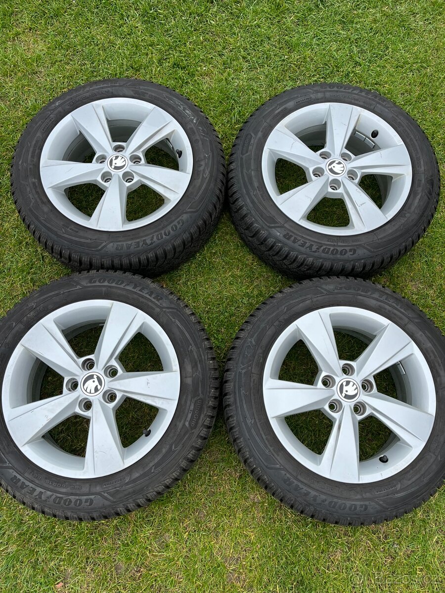 185/60 R15 ALU kola škoda zimní pneu