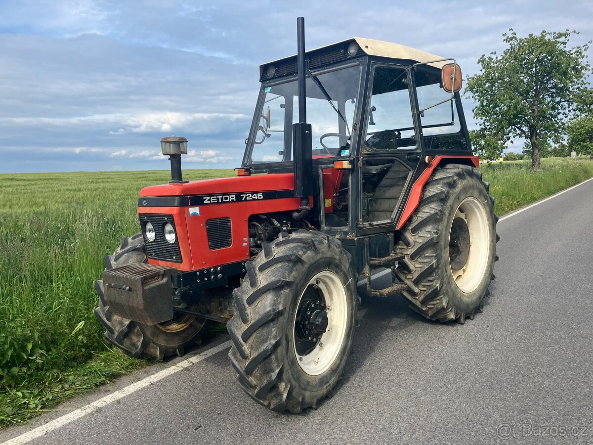 Zetor 7245 téměř nejetý - stav nového stroje, origo lak