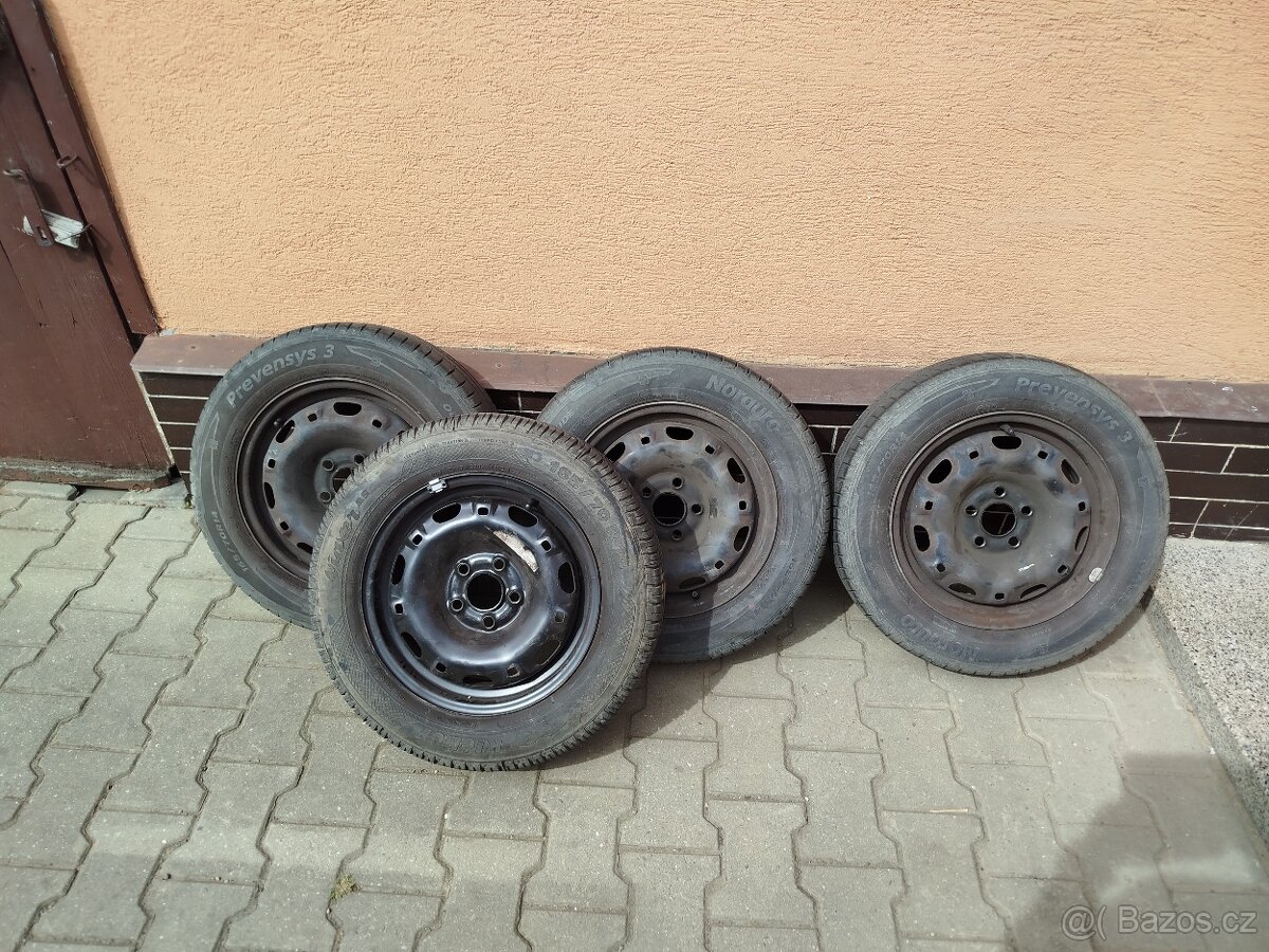 Disky na Fabia1 včetně Pneu 85 %