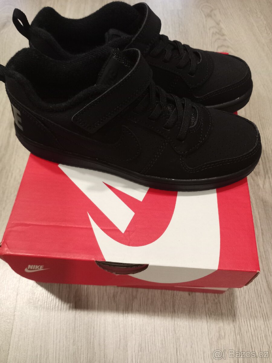 Dětské tenisky Nike,vel.33
