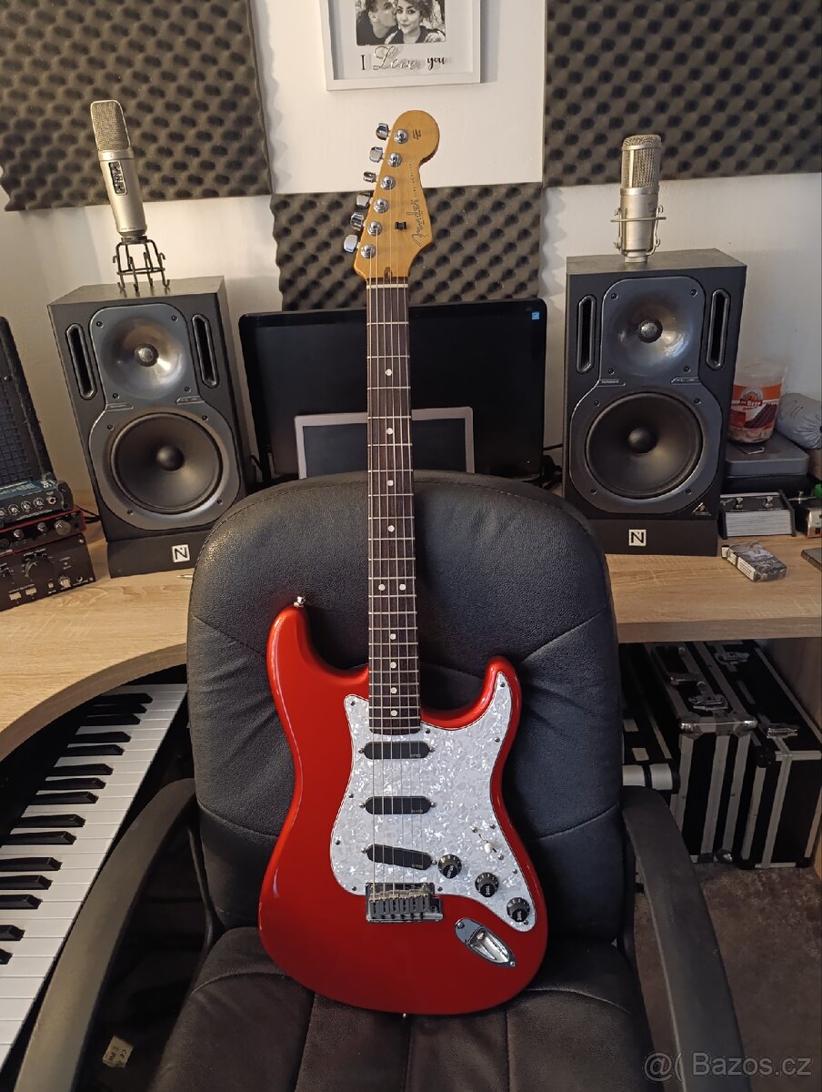 Elektrická kytara Fender Stratocaster USA+kombo Fender