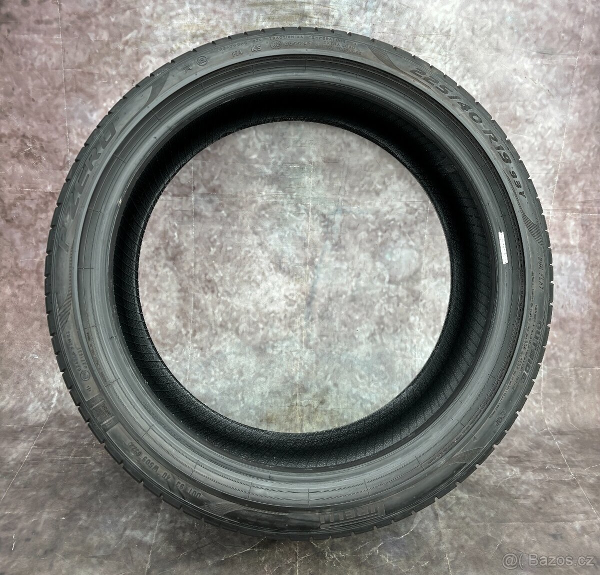 Letní pneumatika Pirelli 225/40/19 93Y RSC DOT22