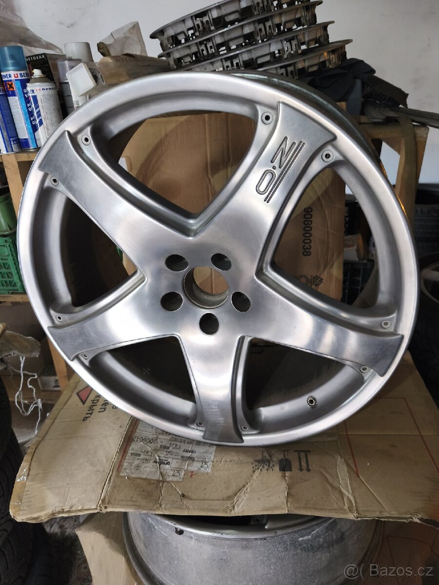 Prodám ALU 5x120 22"