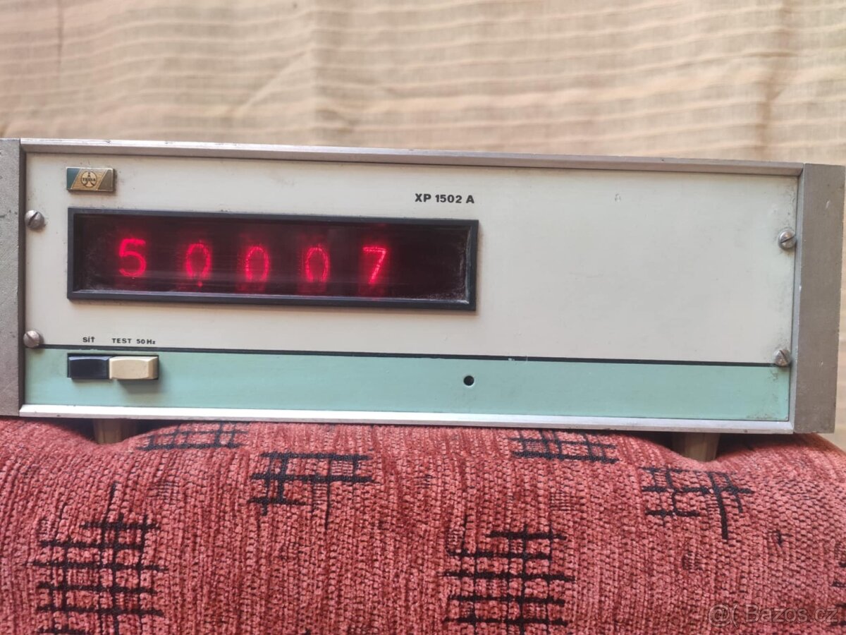 Měřič kmitočtu TESLA XP 1502 A