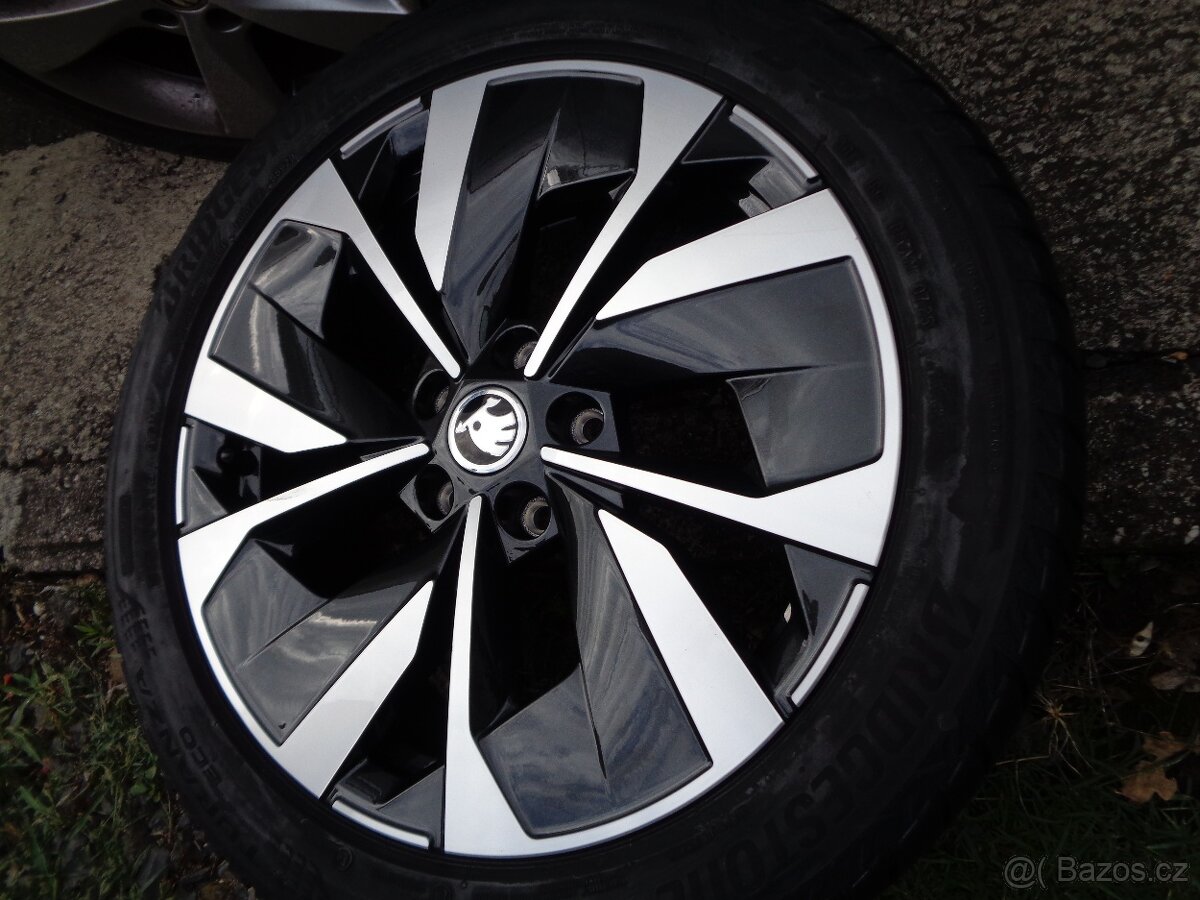 škoda karoq r18 nová alu kola 5x112 černá
