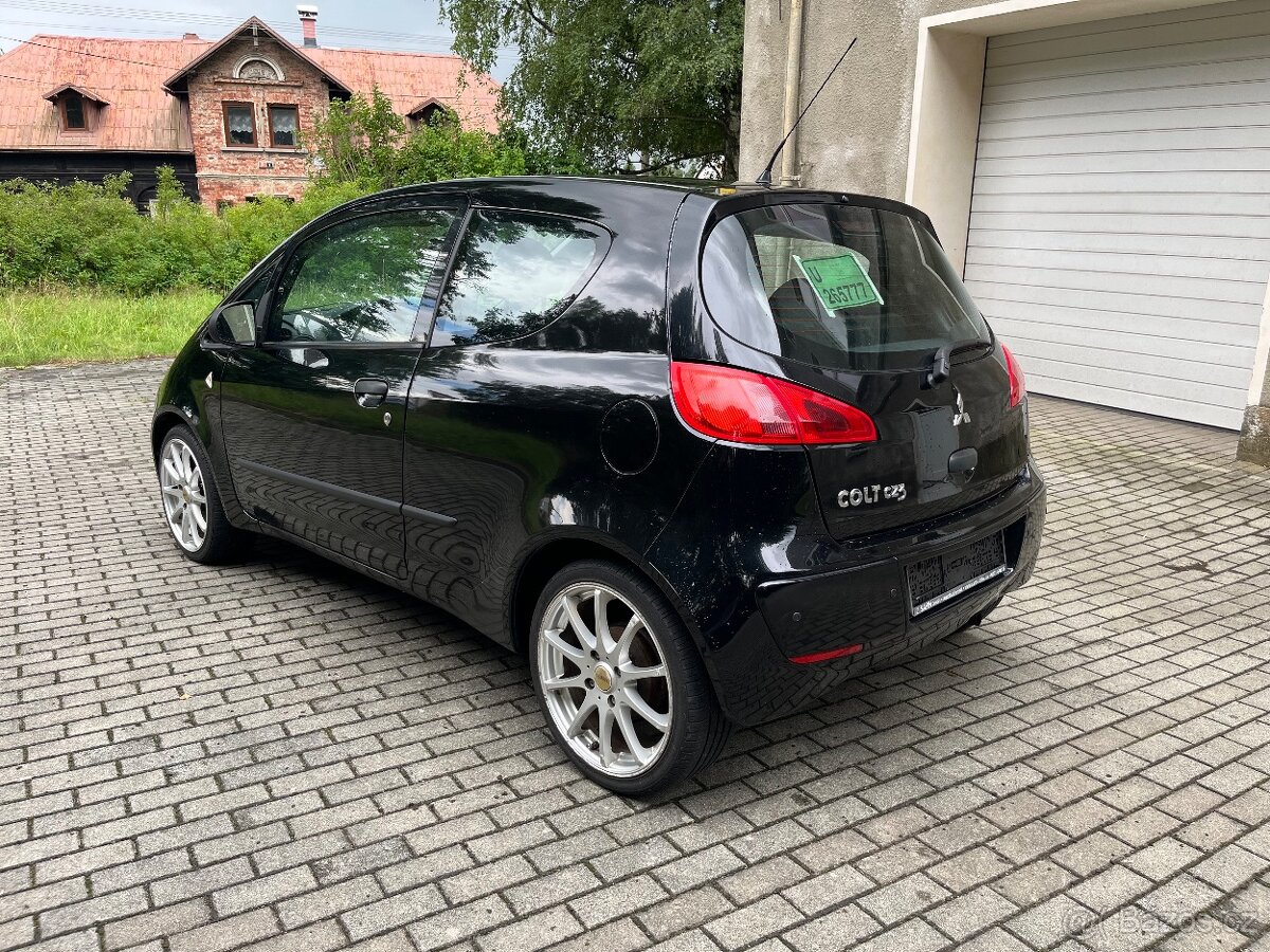 Mitsubishi Colt CZ3 1.1 nová STK super stav