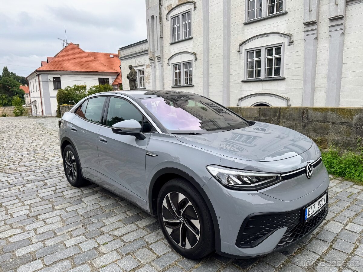 VW ID.5 150 KW 82KWh 6.7.2022 , tažné zařízení , DPH,