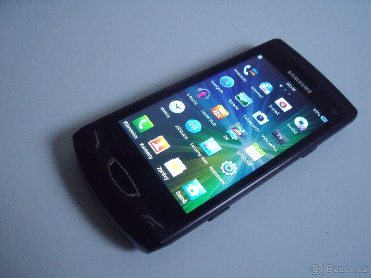 SAMSUNG GT-S8530 BADA