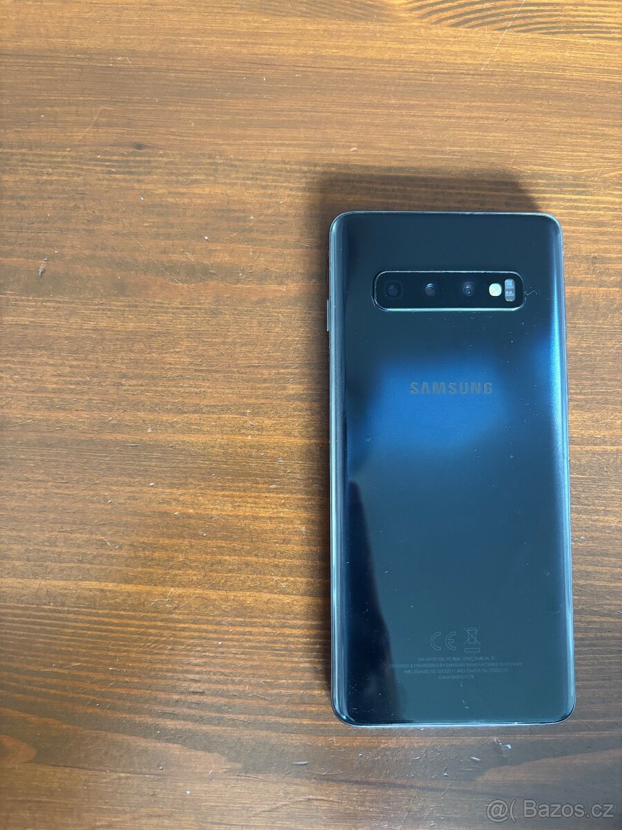Prodávám telefon Samsung Galaxy S10