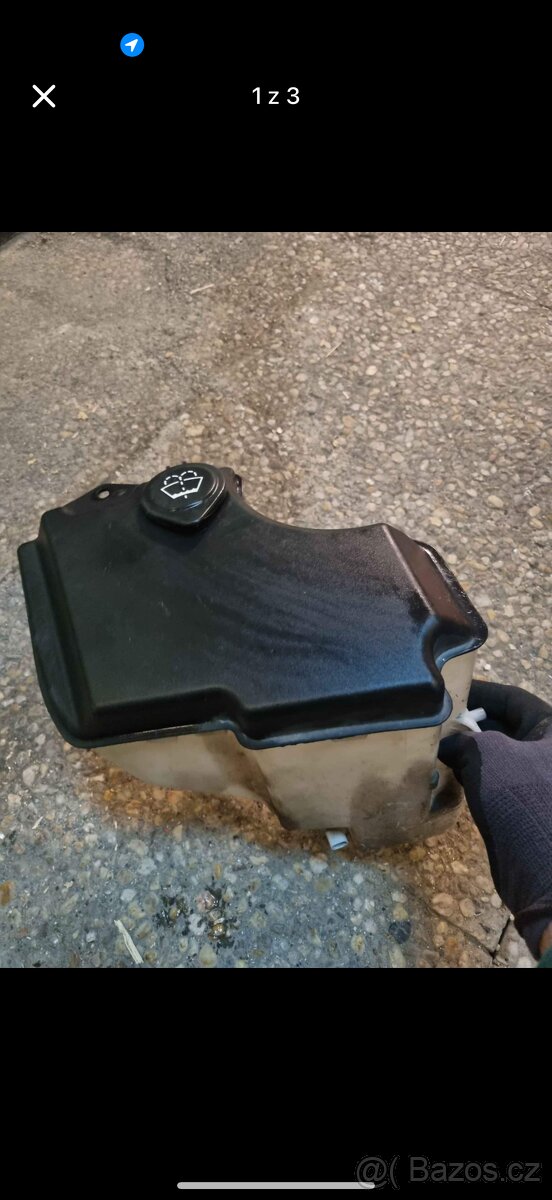 Nádobka ostřikovačů BMW