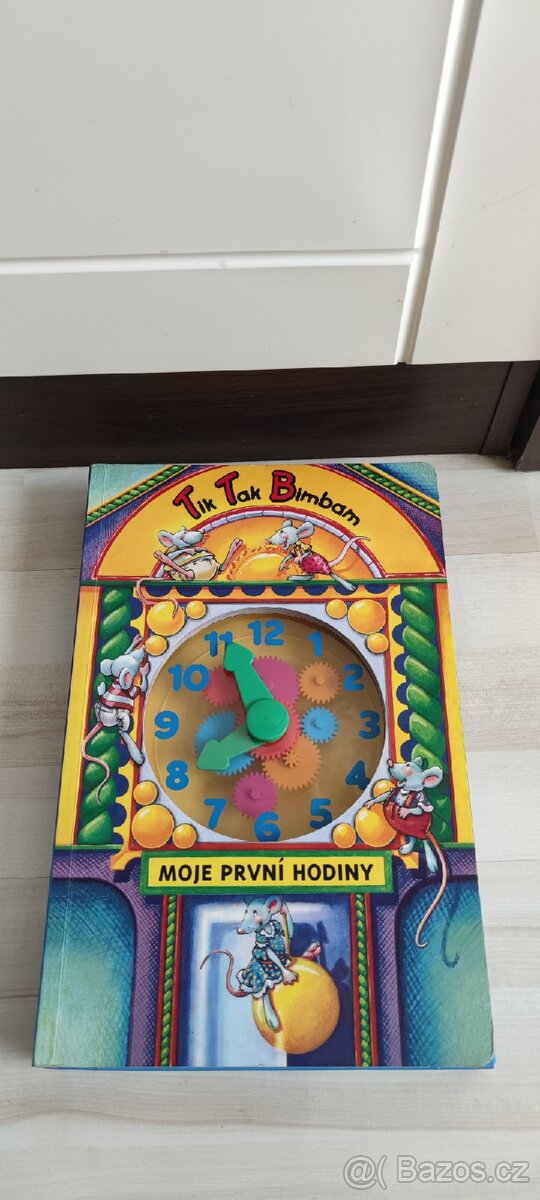 Kniha moje první hodiny