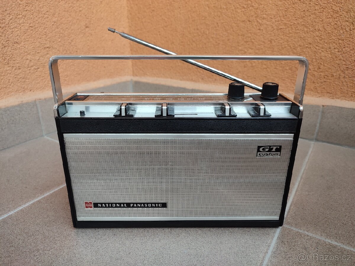 RADIO NATIONAL PANASONIC RF -903V. GT CUSTOM.