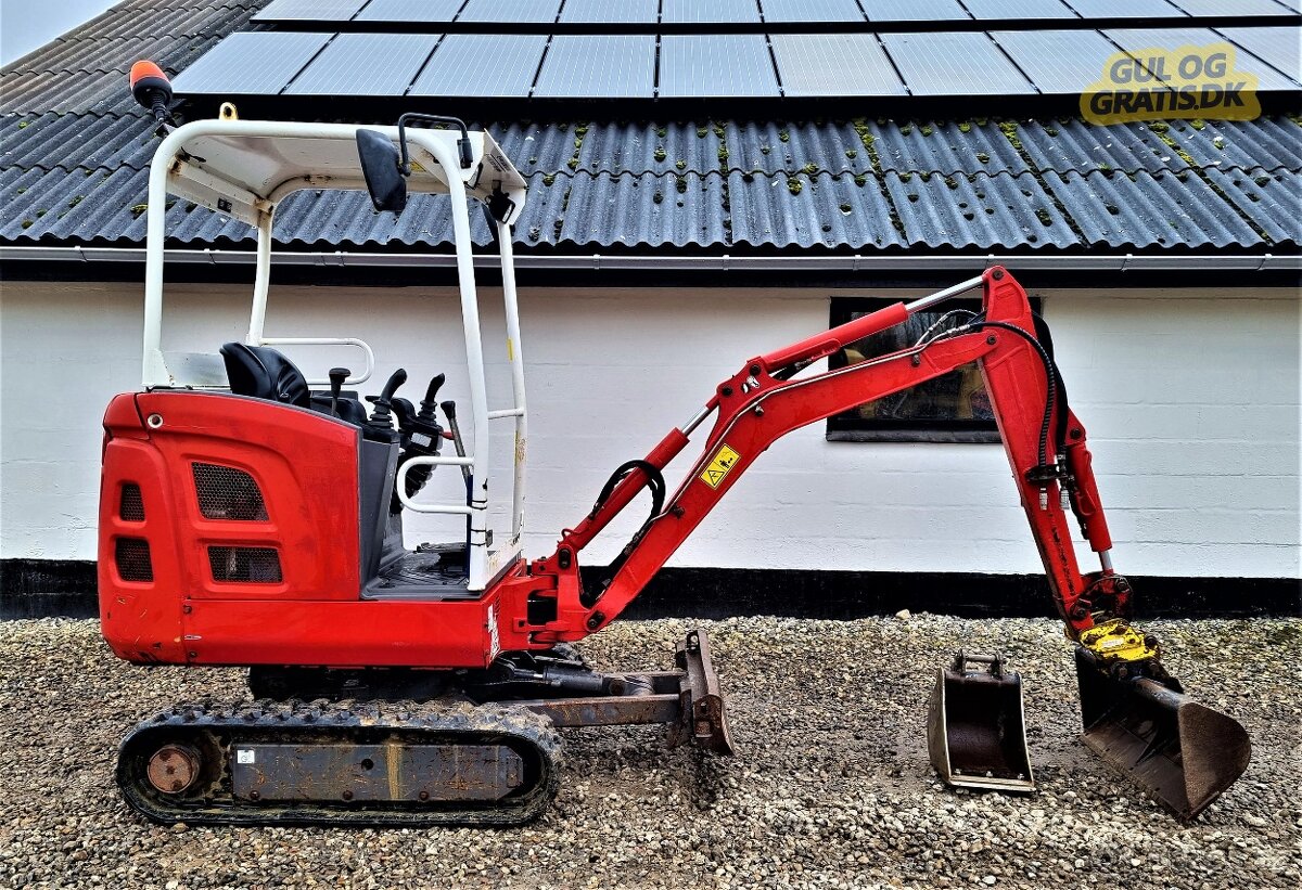 Minibagr Volvo Ec18D jen 1300 mth Rok 2015