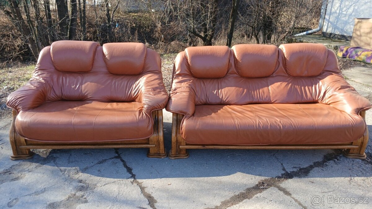 Kožená sedací souprava 3+2 s masivním dřevem