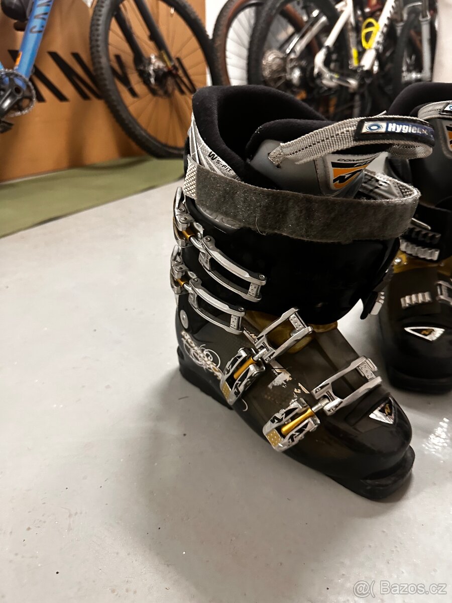 dámská lyžařská obuv