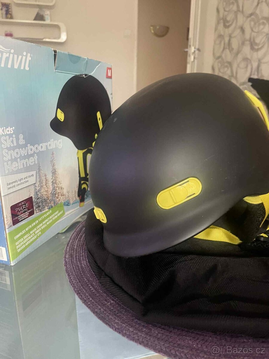 Prodam lyžařskou helmu