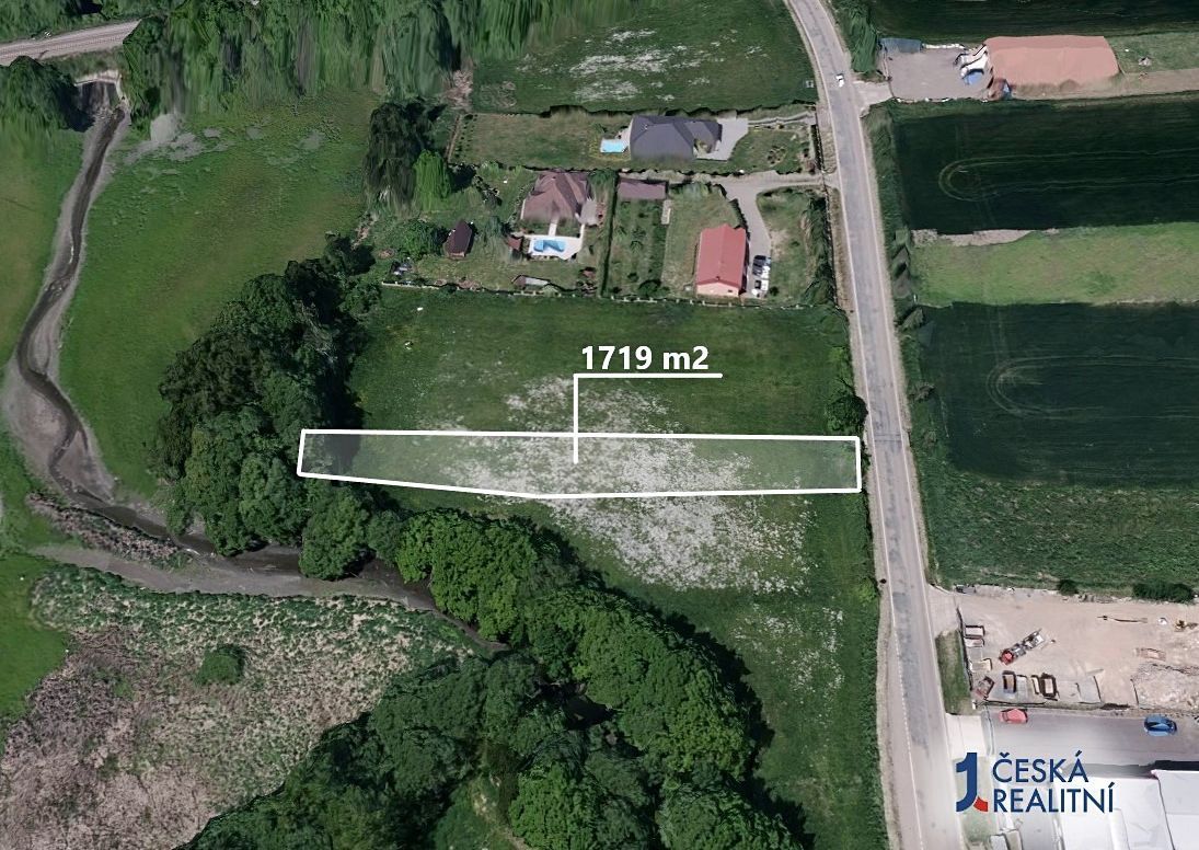 Stavební - bydlení 1 719 m²