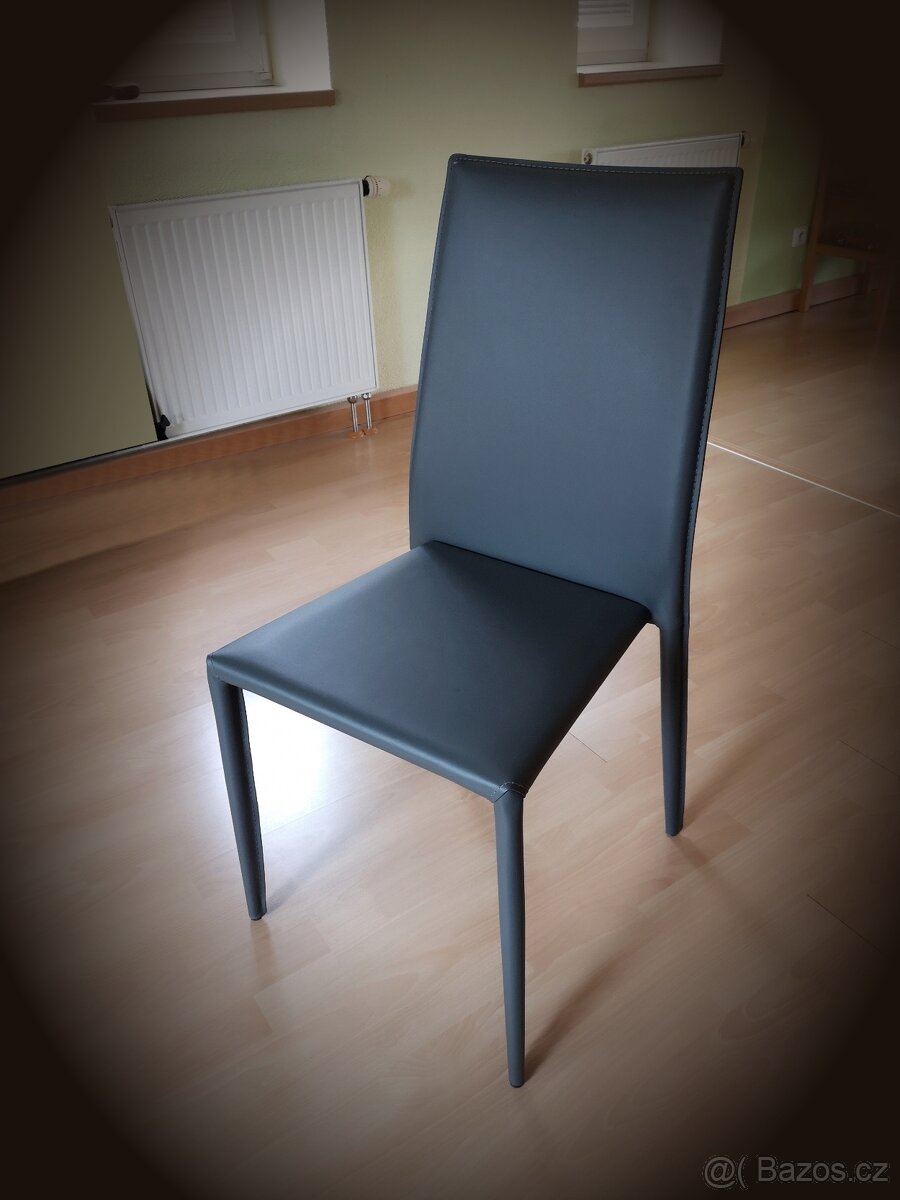 Moderní židle celokožená