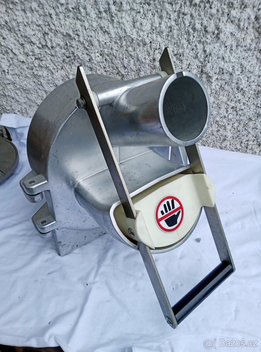 Krouhač zeleniny k robotu RM