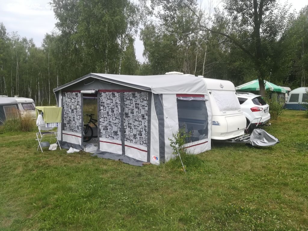 Předstan ke karavanu