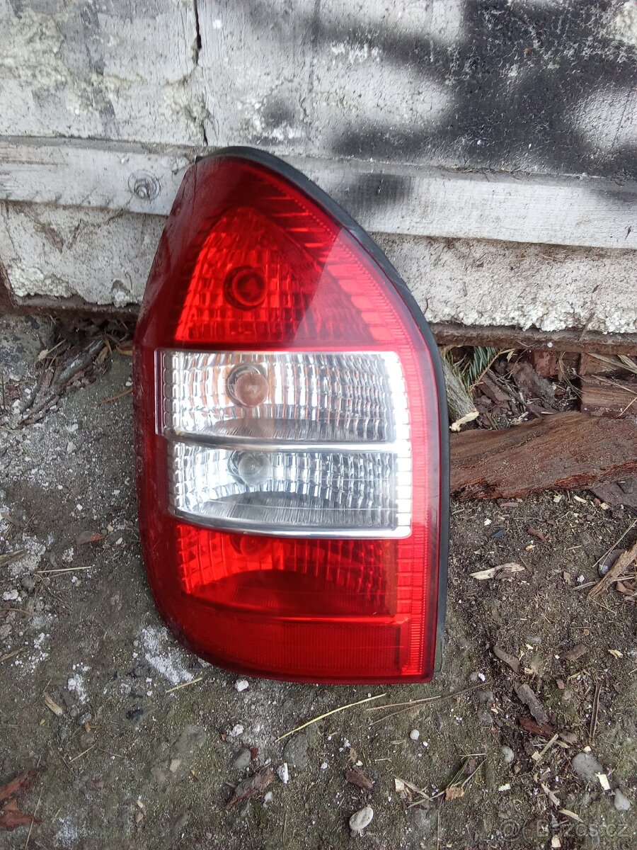 Kompletní levé zadní světlo Opel Zafira A