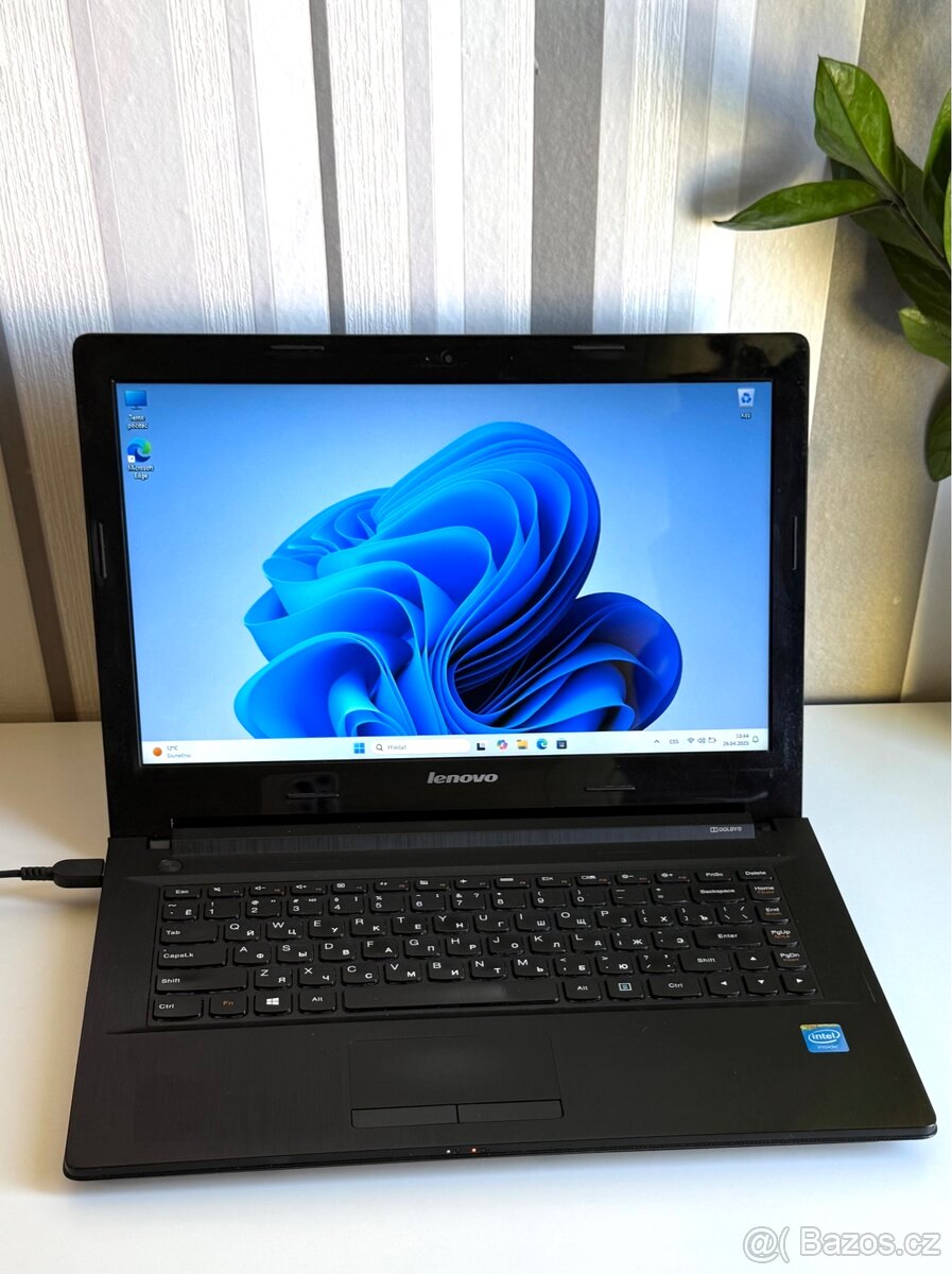 Notebook Lenovo 14" 8GB RAM/ 250GB HDD / Windows 11