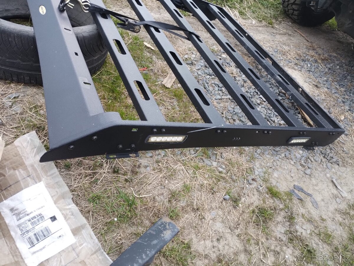 Dodge RAM 2005-2024 střešní expediční nosič + 4 LED světla