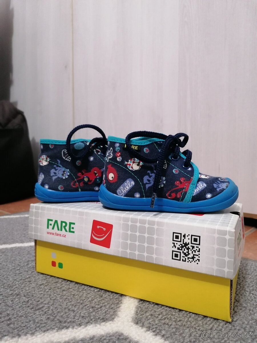 Bačkůrky zn. Fare vel. 19