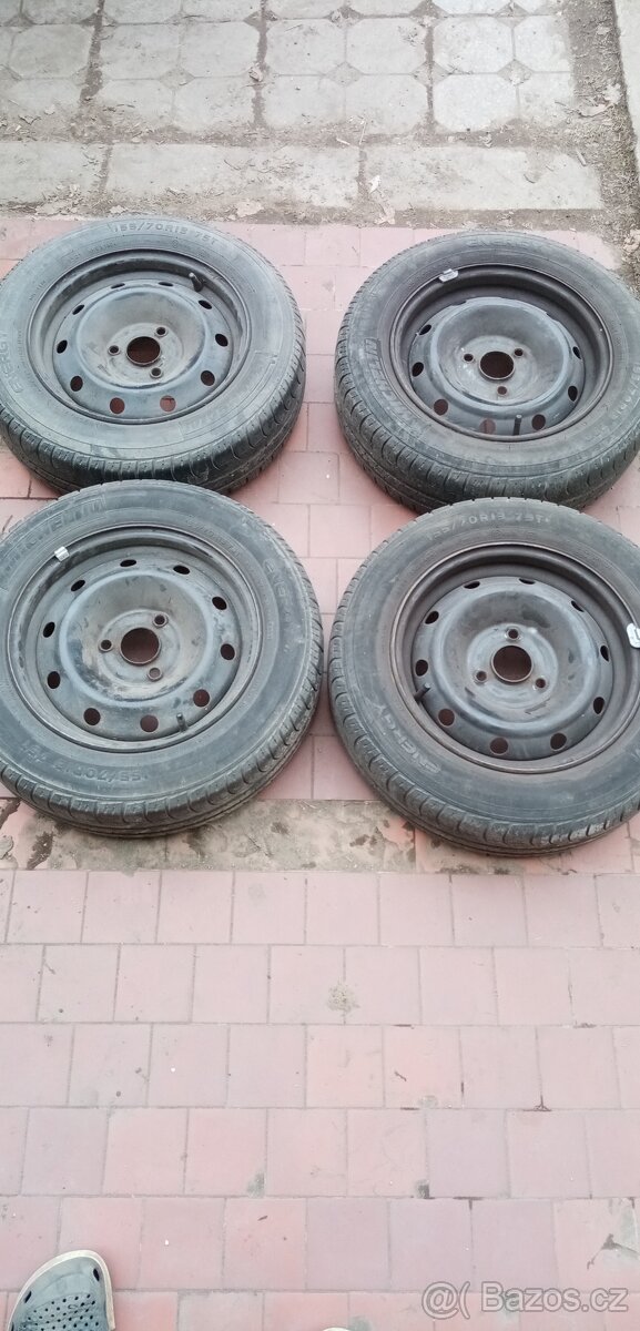 Kola 155/70 R13