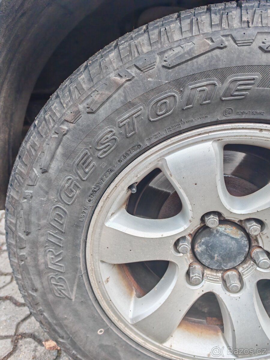 Pneu Bridgestone Dueler 265/65R17