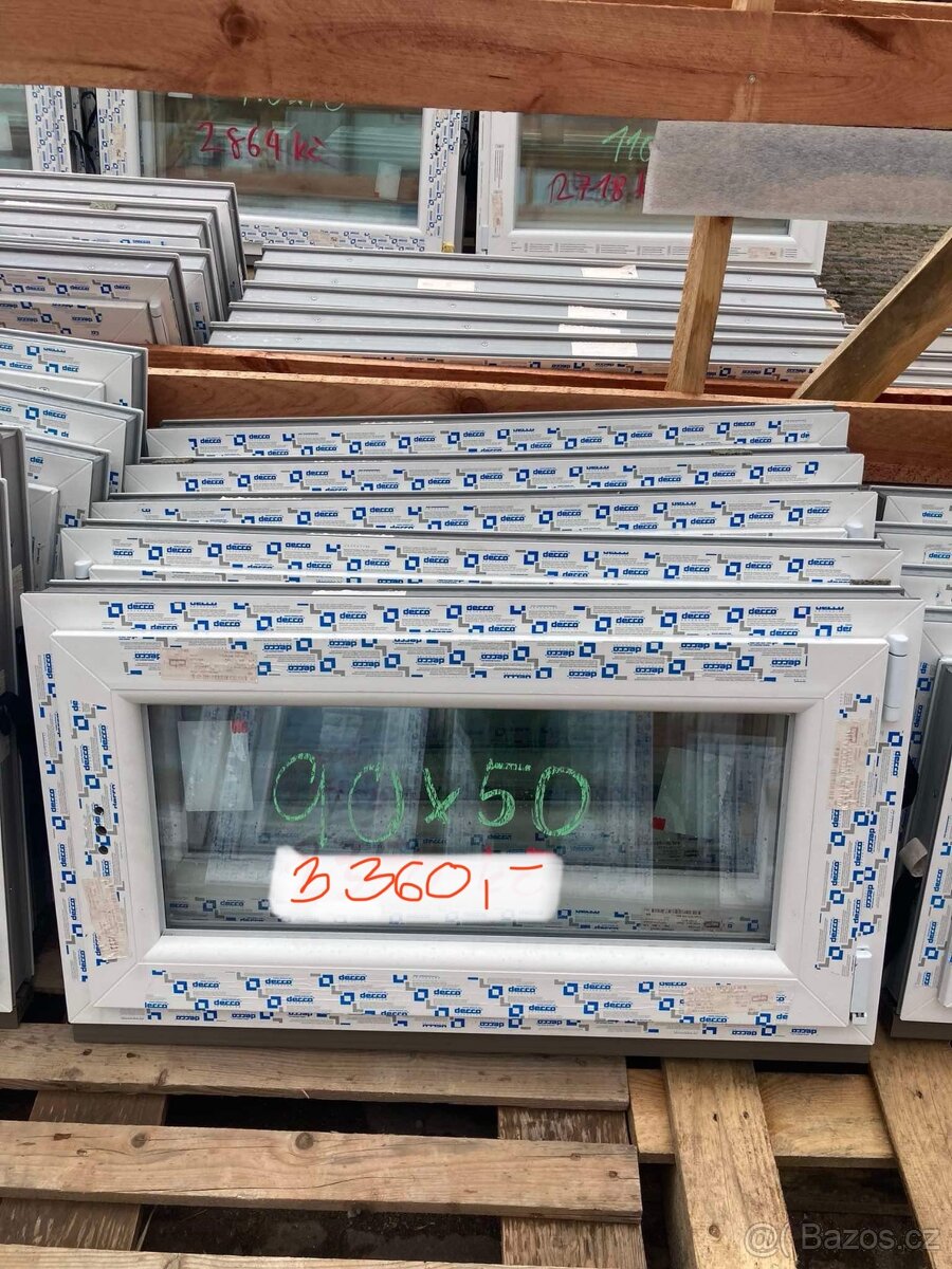 Prodám plastové okno 90x50