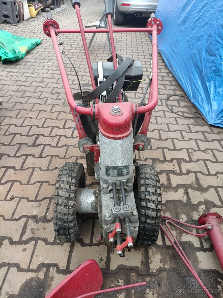 sekačka