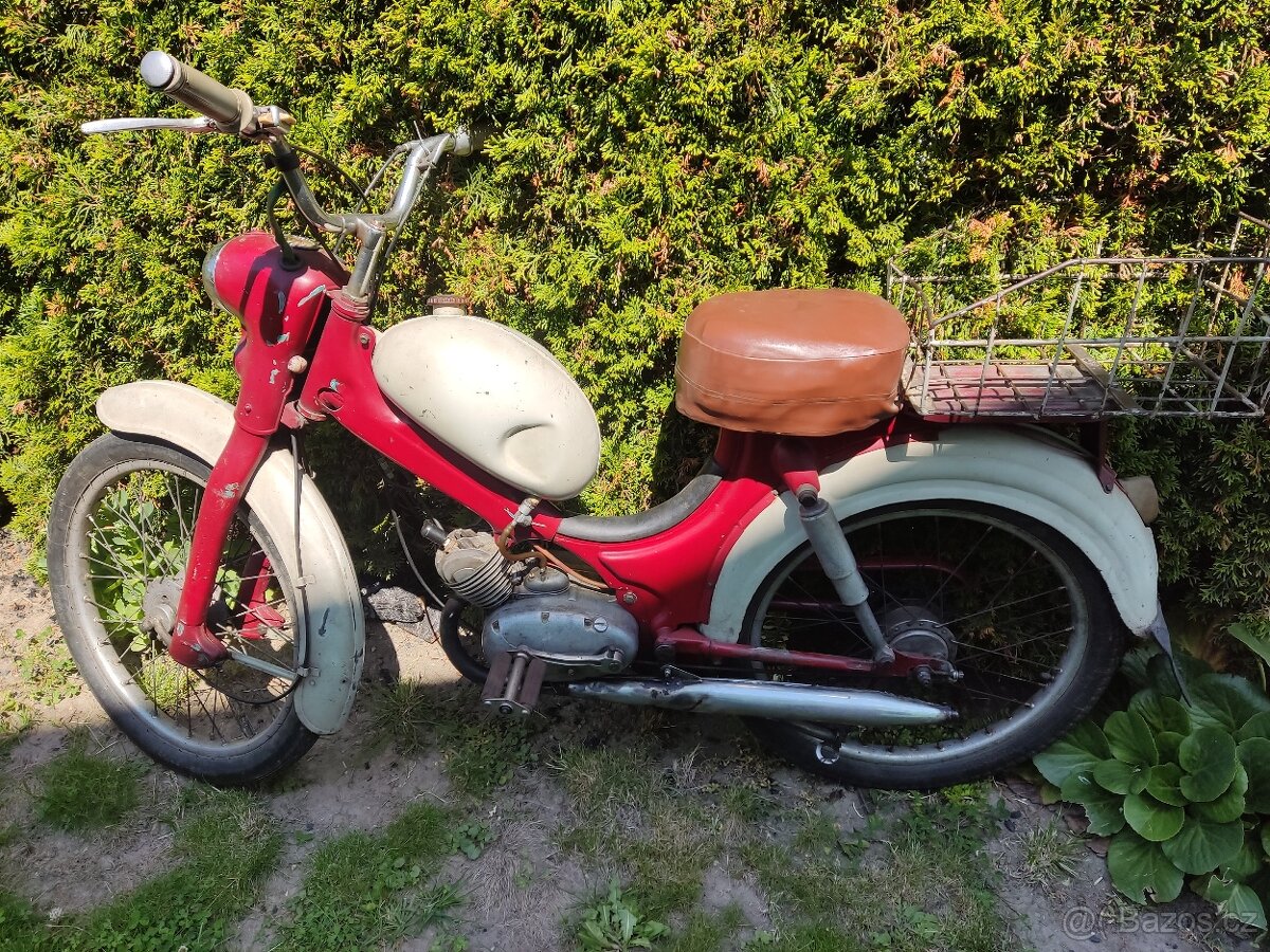 Moped stadion s 22