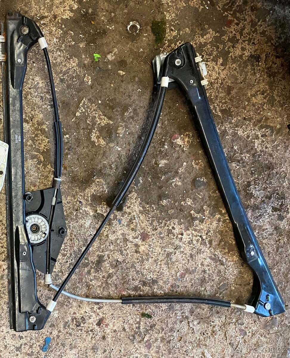 Stahovací mechanismus VW, ŠKODA, SEAT, AUDI 1M0837461A.