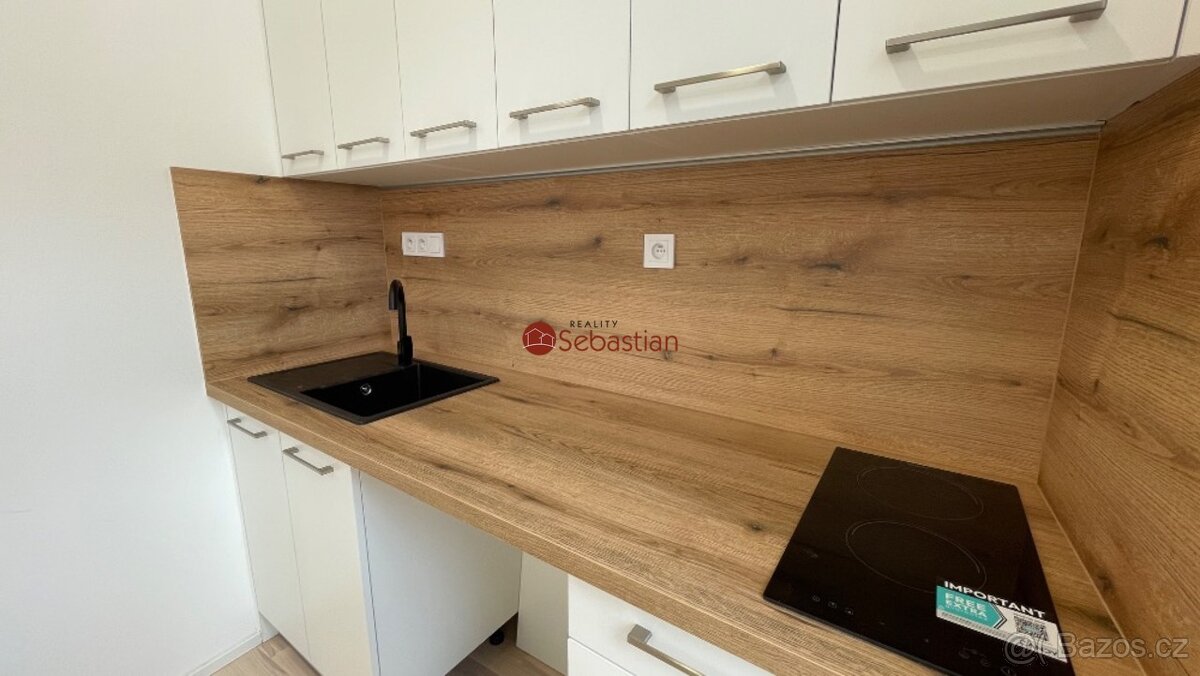 K pronájmu moderní, světlý byt 1+kk, 17 m², Hořice, ul. Slad