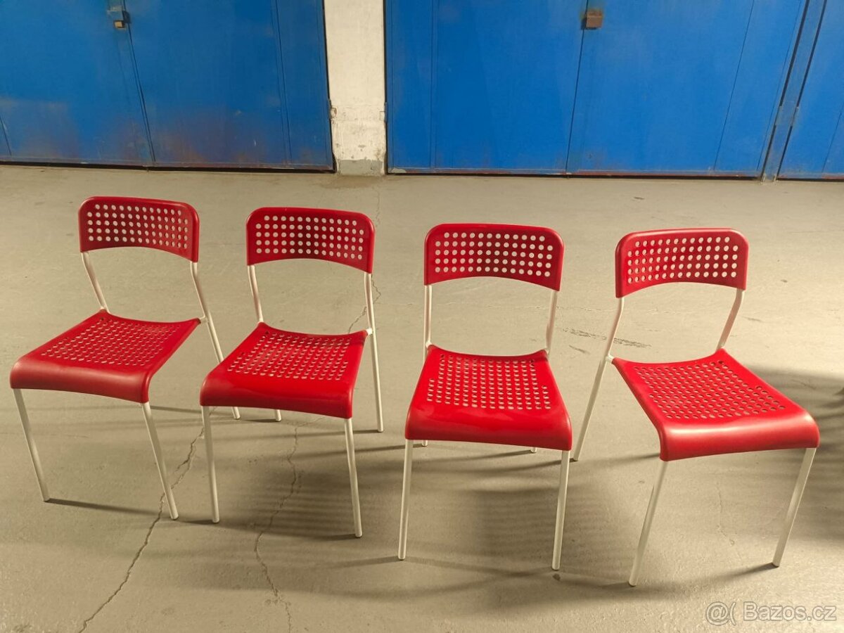 židle červená Ikea Adde