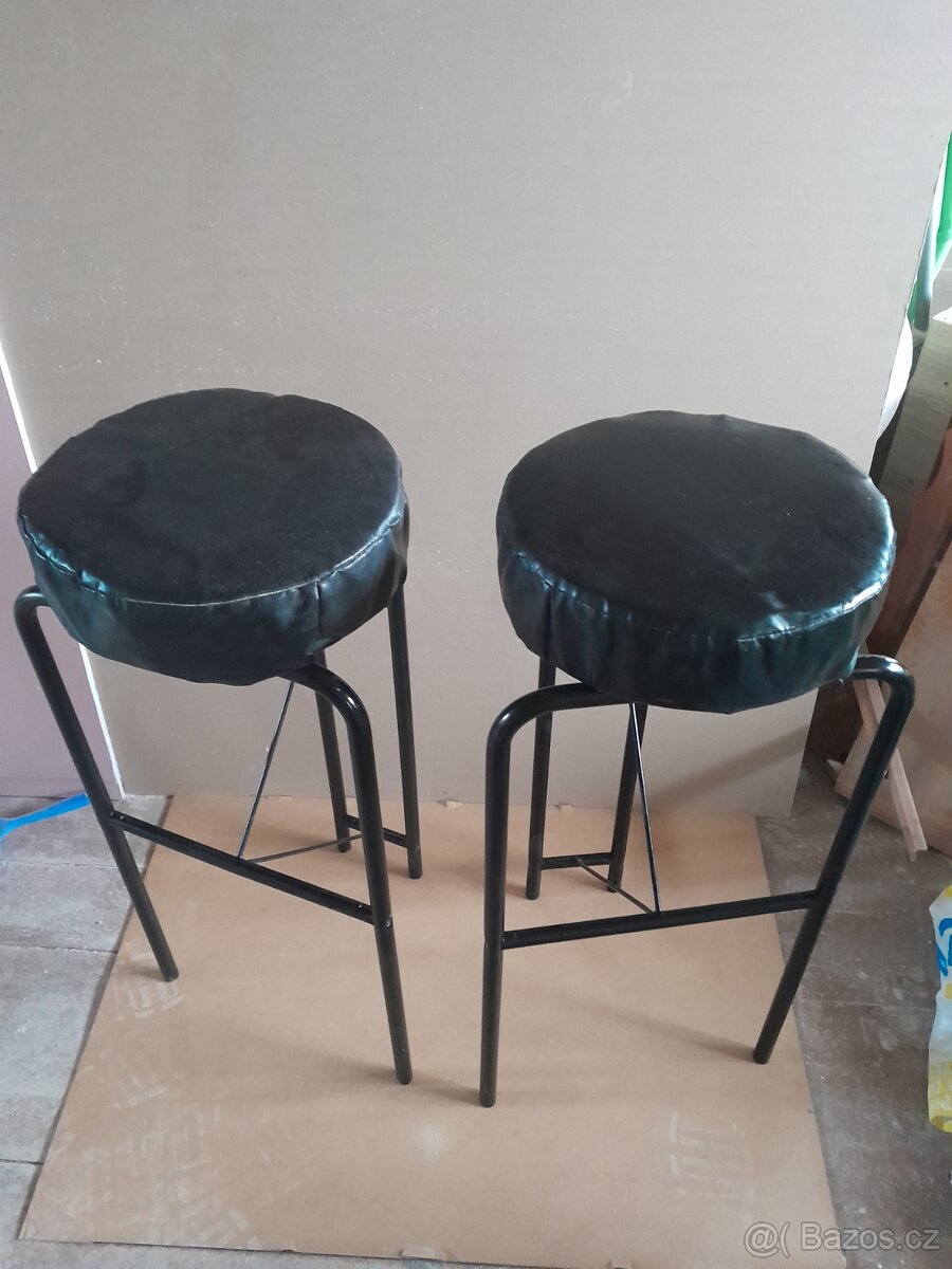 Prodám 2ks barových židlí