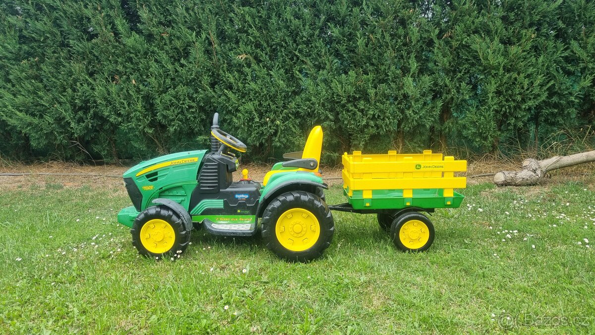Peg Perego John Deere