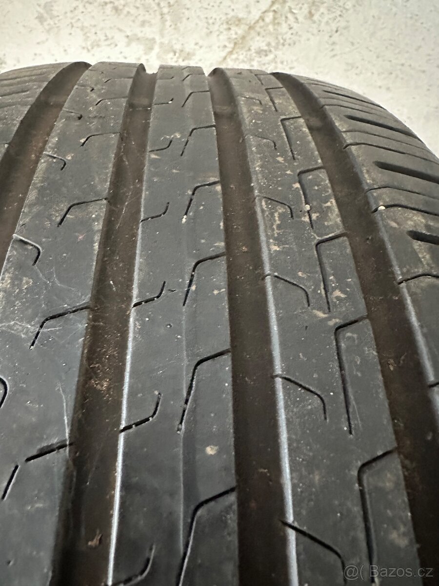 235/50r19 letní Continental