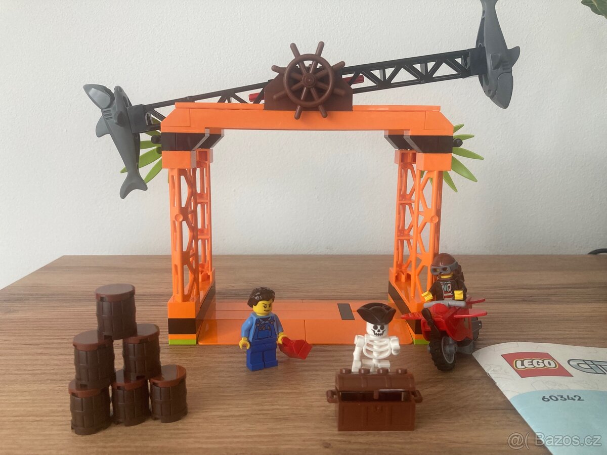 Lego 60342