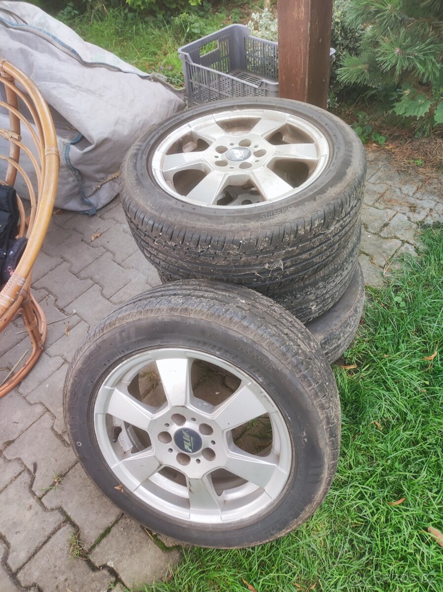 Letní pneu,na ALU discích 195/55R15