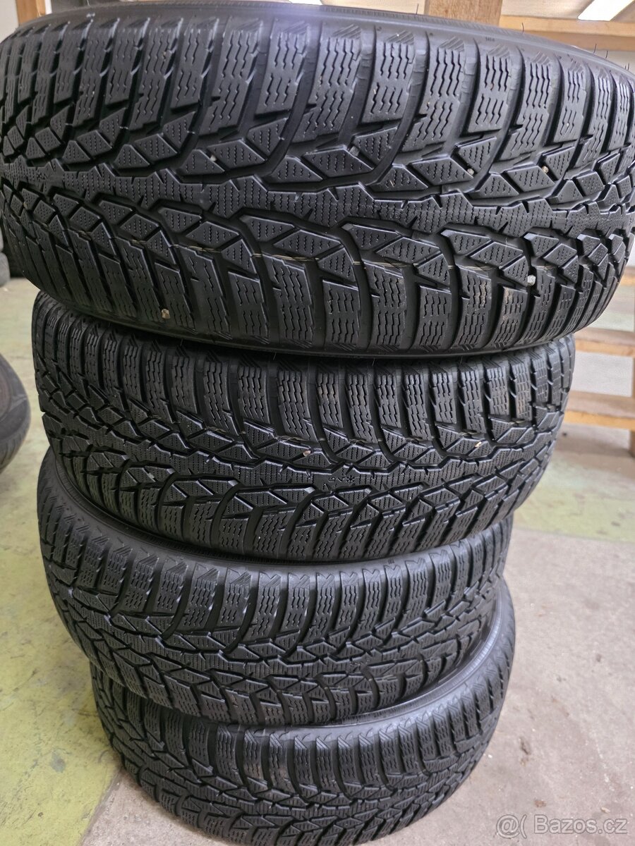 205/55 R16 Nokian zimni
