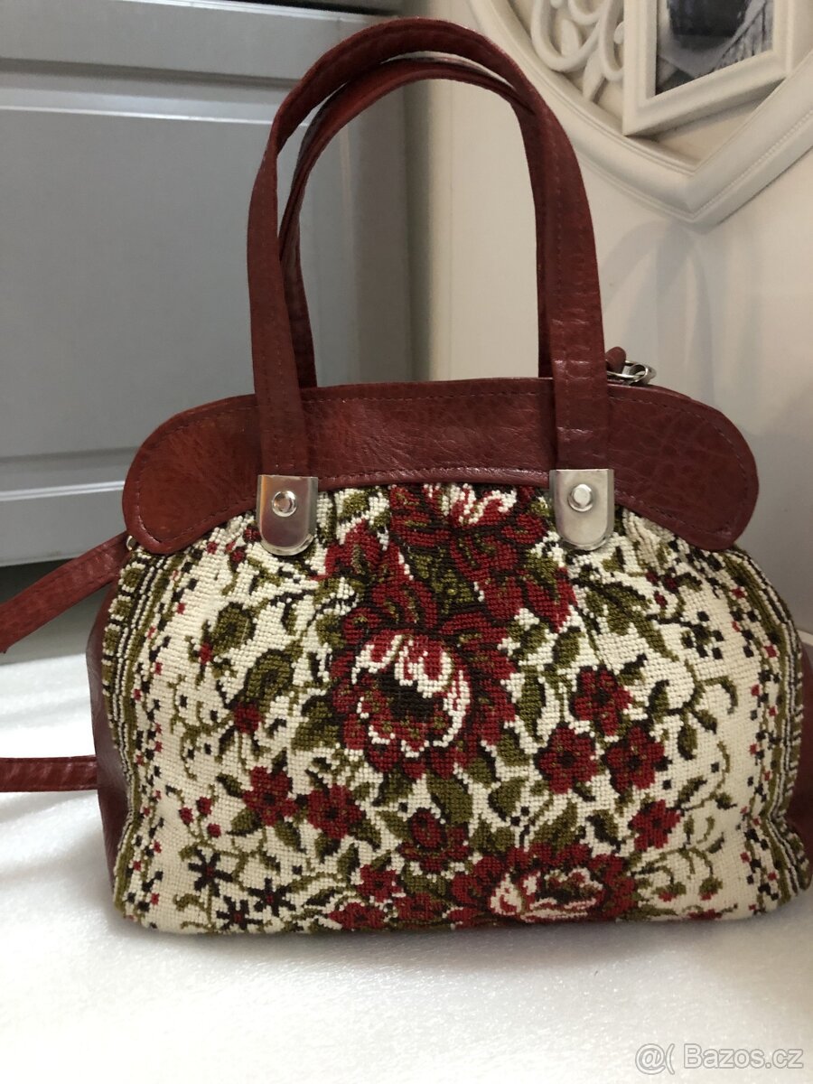 Gobelínová kabelka
