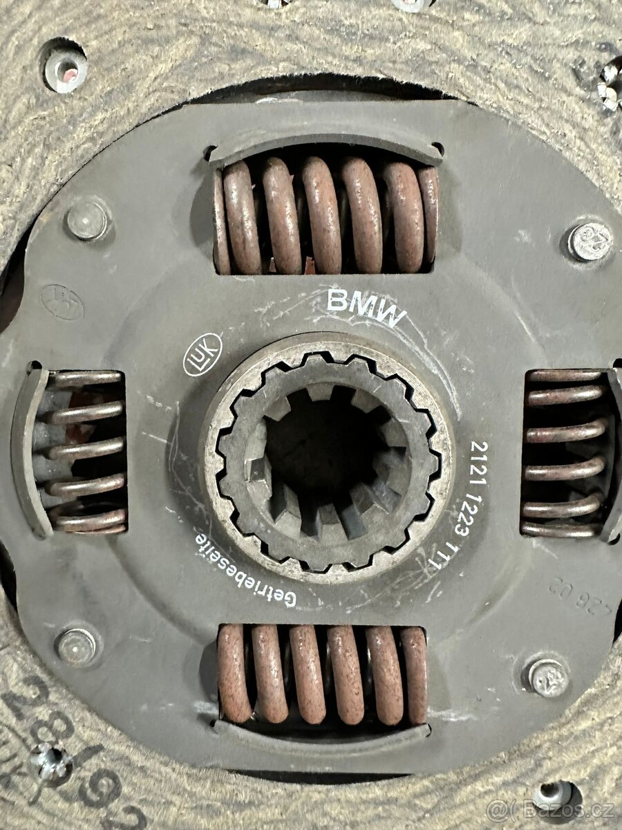 Lamela + přítlačný talíř BMW e30 - e34 - e28